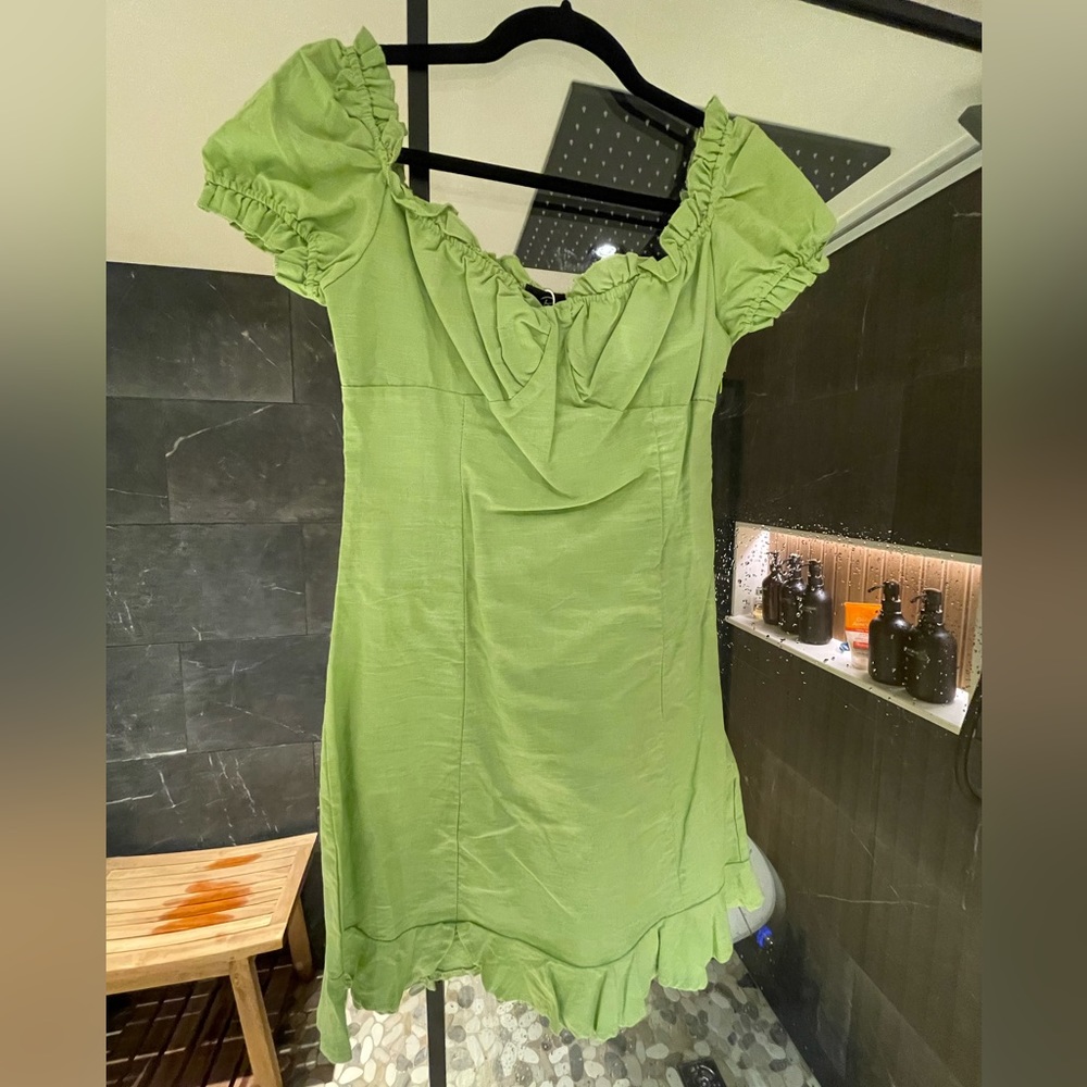 RoseDress Green Scalloped Mini Dress NWT